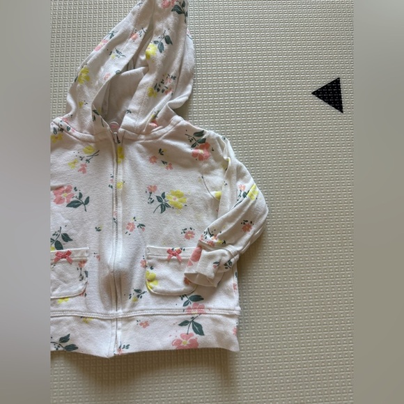 Carters|Baby girl white zip hoodie with ditsy floral pattern,6 months•••boho - Picture 2 of 4